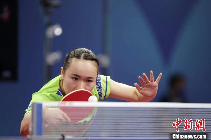 伊藤美诚在成都世乒赛团体赛十分投入。　国际乒联 摄