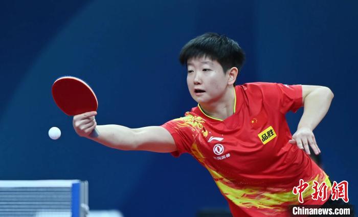 孙颖莎成都世乒赛团体赛攻势凶猛。　安源 摄