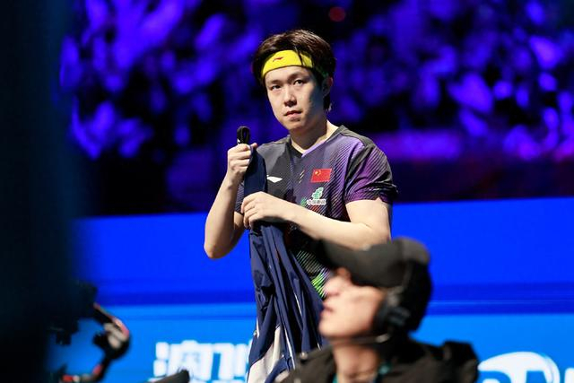 澳门世界杯男单小组赛：国乒惨遭重创，王楚钦