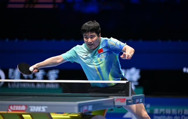 澳门世界杯男单小组赛：国乒惨遭重创，王楚钦