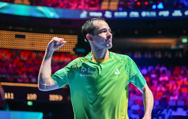 澳门世界杯男单小组赛：国乒惨遭重创，王楚钦