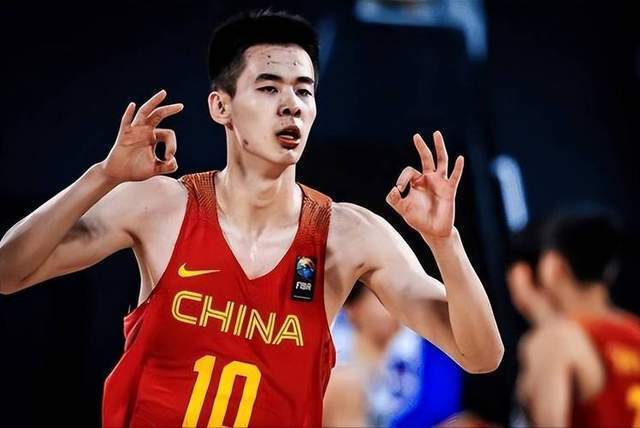 郭昊文砍28+9+8助力南京同曦力克浙江 球迷盼其自